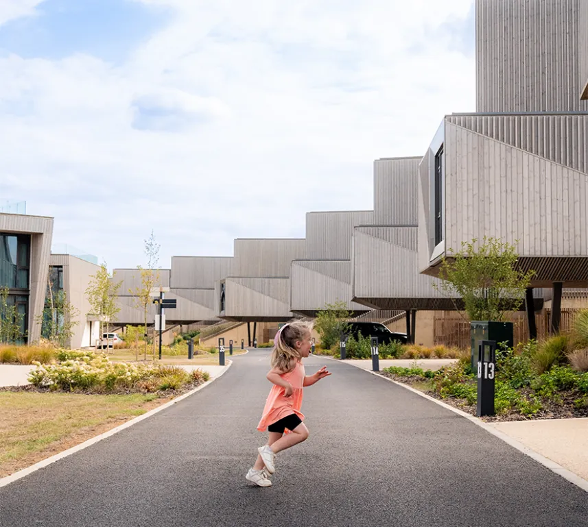Escapade Silverstone - Festival Day 2 Finals - Summer - Girl Running