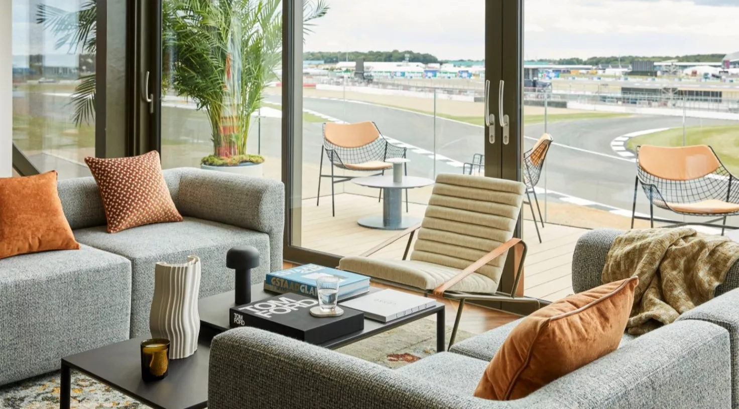 hotel room overlooking silverstone circuit